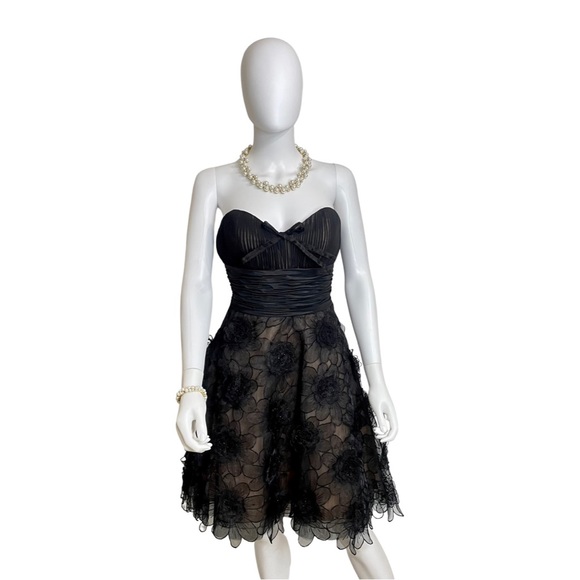 Jovani Dresses & Skirts - Jovani Lace Floral and Beaded Cocktail Dress - Size: 6